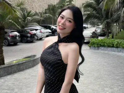 Aguja Dress Rental