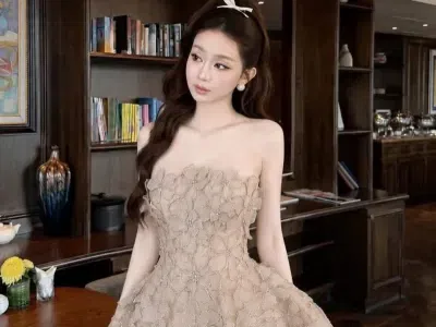 V615 Đầm cúp hoa NÂU TBb