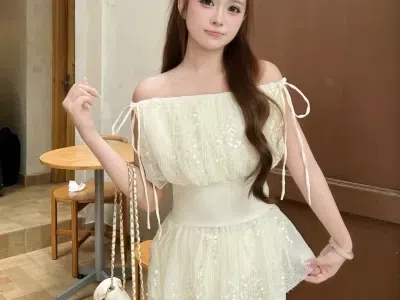 VALERIA SET Sally top x Chân váy A