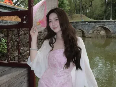 V477 Đầm gấp Kim Hoa Lille
