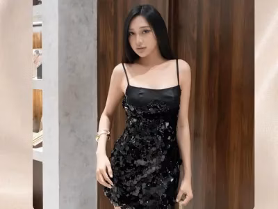Các chương trình qua rinh em váy siu slayyy siu xinh iu mà giâ hạt dẻ vô cùng lu