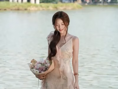 Hồ Gươm mùa này đẹp lứm