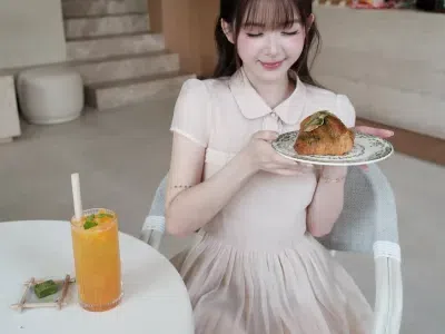 Será Váy cổ sen