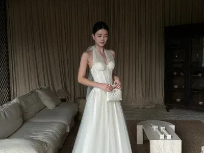 Đầm trắng cổ yếm cao cấp DT0062