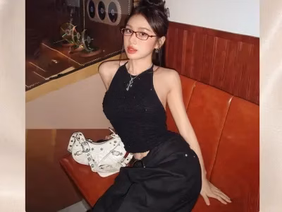 Em áo bling bling ✨