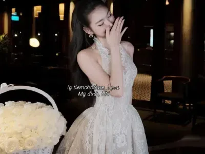 V624 Đầm yếm ren nhún CHOUCHOU