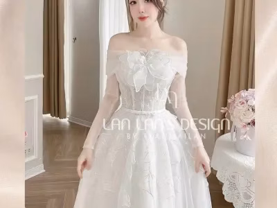 Mí tyeu mặc ẻm thì chỉ có hoá công túa thuii
