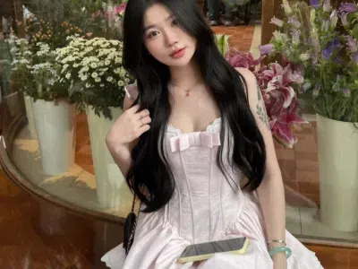 Váy hoa hồng babii 🎀
