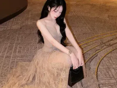Xinh lắmm ạ
__________________________
𝐌𝐚̂̃𝐮 𝐭𝐡𝐮𝐞̂: 𝟑𝟓𝐊/𝟏 𝐧𝐠𝐚̀𝐲 
