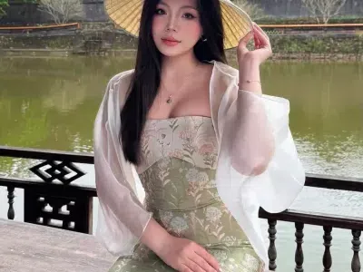 Đồ hè năm nay xinh lắm ạ💐🌷
__________________________
𝐌𝐚̂̃𝐮 𝐭𝐡𝐮𝐞̂: 𝟑𝟓