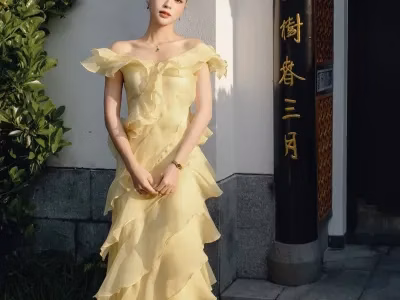 Váy màu vàng