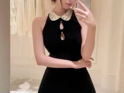 Mally Set - size L (gồm váy + cardigan)