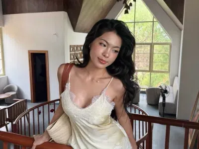 set lụa vàng gà con may 𝑁𝑎̀𝑛𝑔 𝑆𝑢̛𝑜̛𝑛𝑔