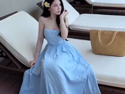 V173 Maxi dài hở lưng xanh